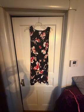 City Triangles Women's Black Floral Sleeveless Midi Dress